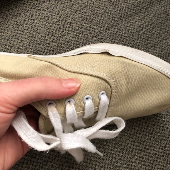 Neutral colored Keds size 8 - Picture 7 of 8